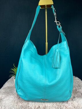 COACH Avery Aqua Pebbled Leather Large Hobo Shoulder Bag F23309 EUC
